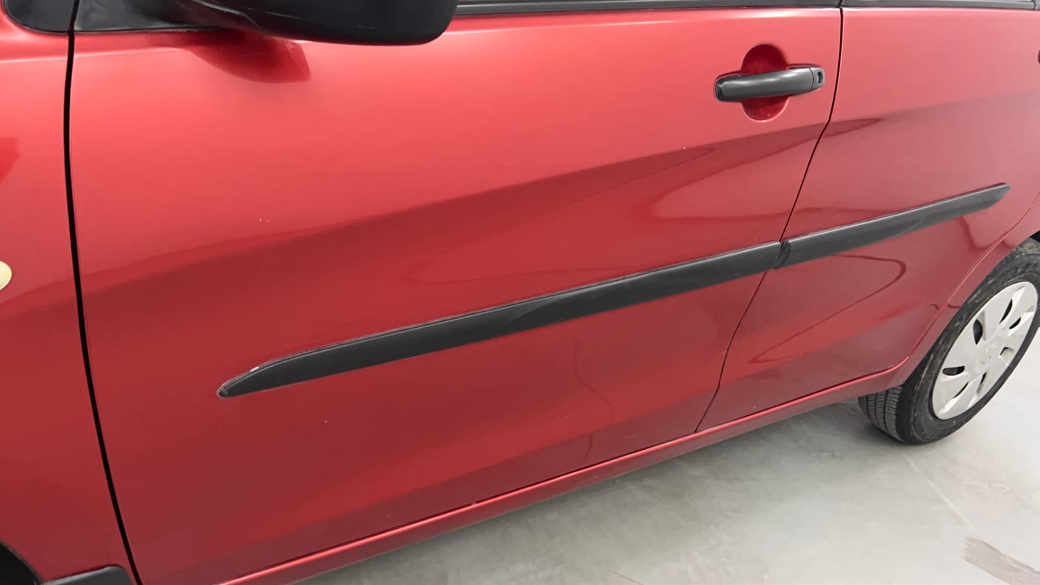 Used 2014 Maruti Suzuki Celerio VXi AMT Petrol Automatic dents MINOR SCRATCH