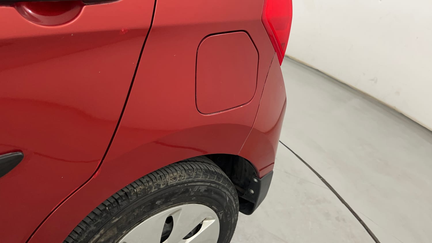 Used 2014 Maruti Suzuki Celerio VXi AMT Petrol Automatic dents MINOR DENT