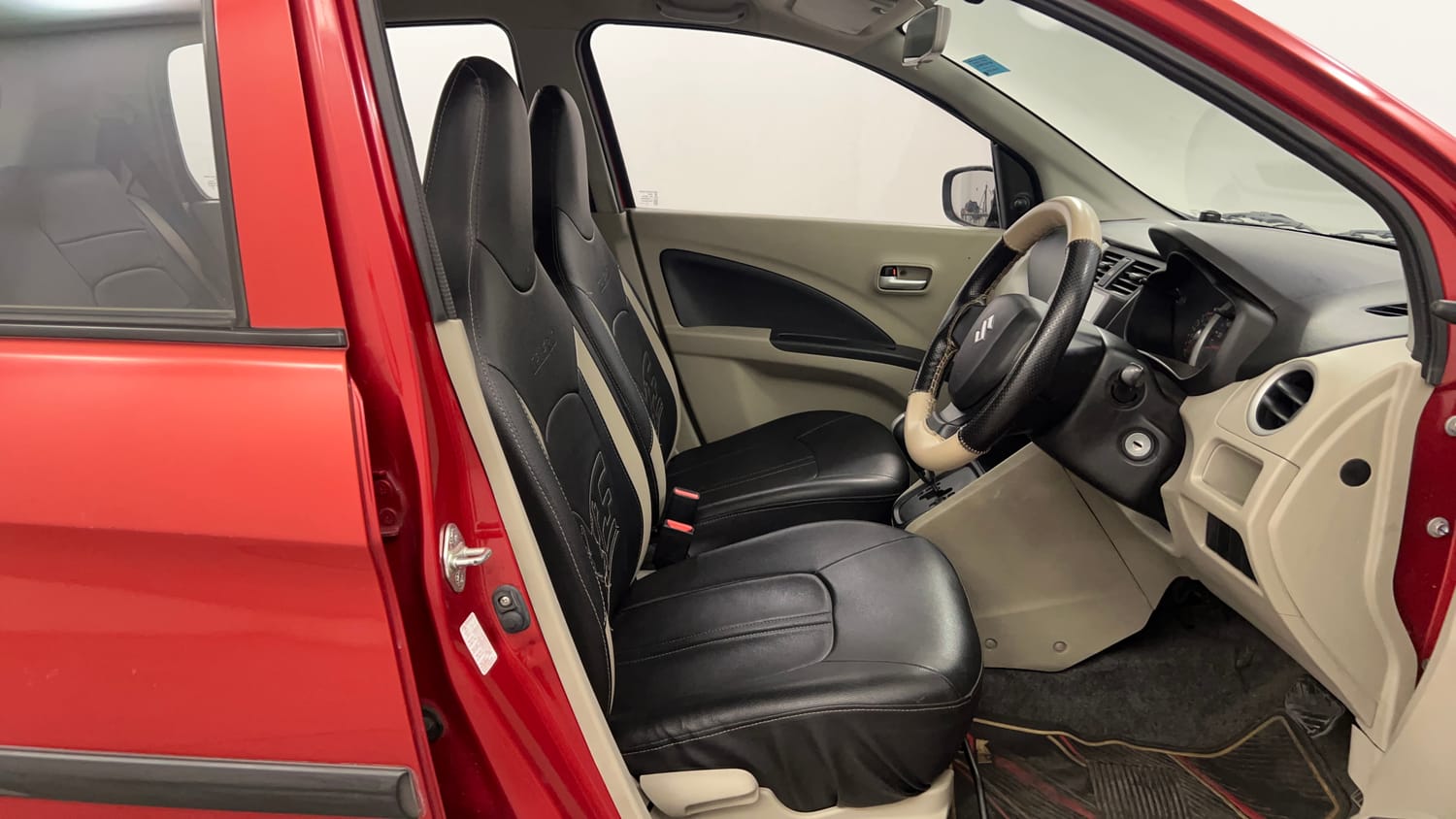 Used 2014 Maruti Suzuki Celerio VXi AMT Petrol Automatic interior RIGHT SIDE FRONT DOOR CABIN VIEW