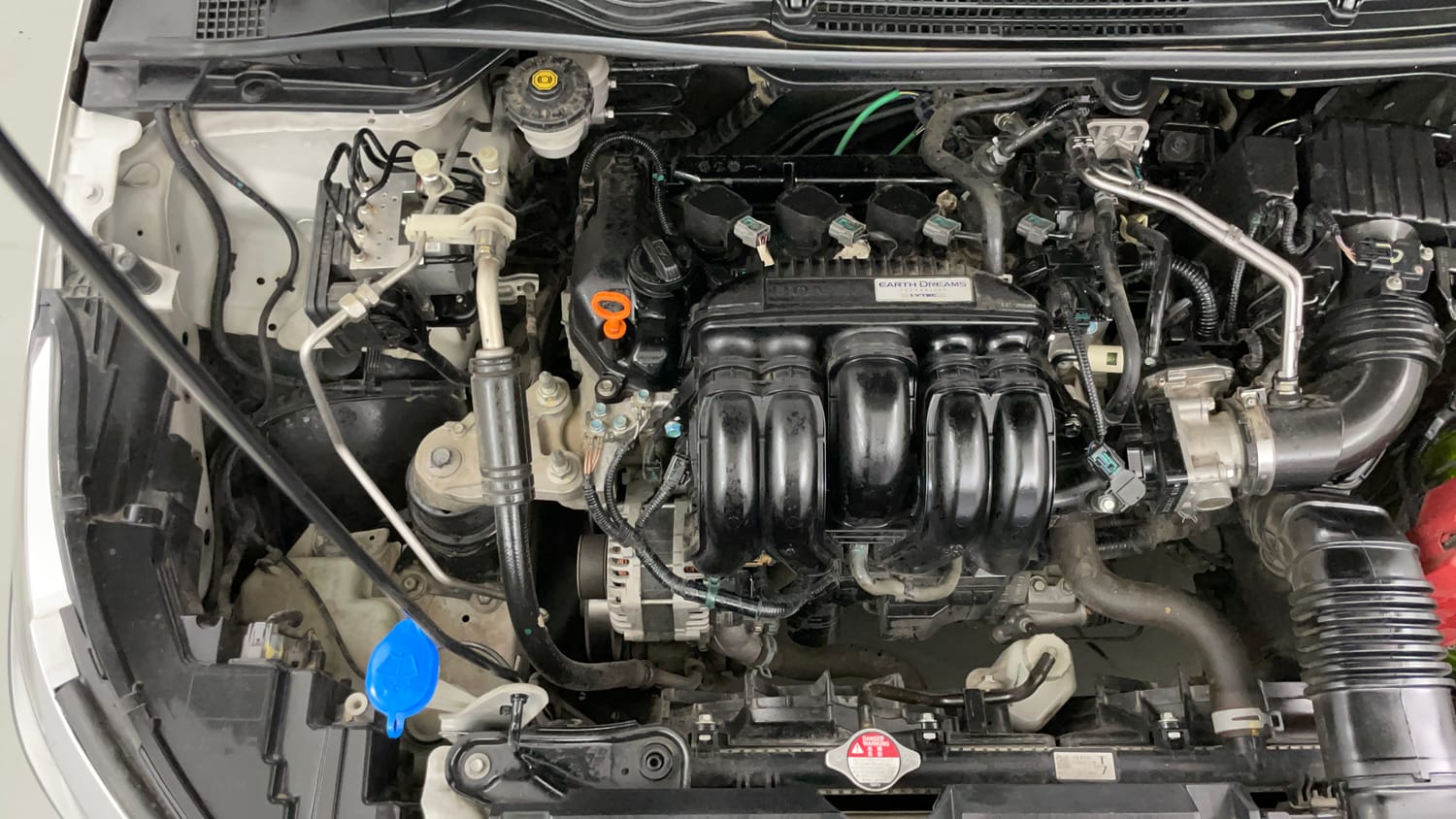Used 2020 Honda City ZX Petrol Petrol Manual engine ENGINE RIGHT SIDE VIEW