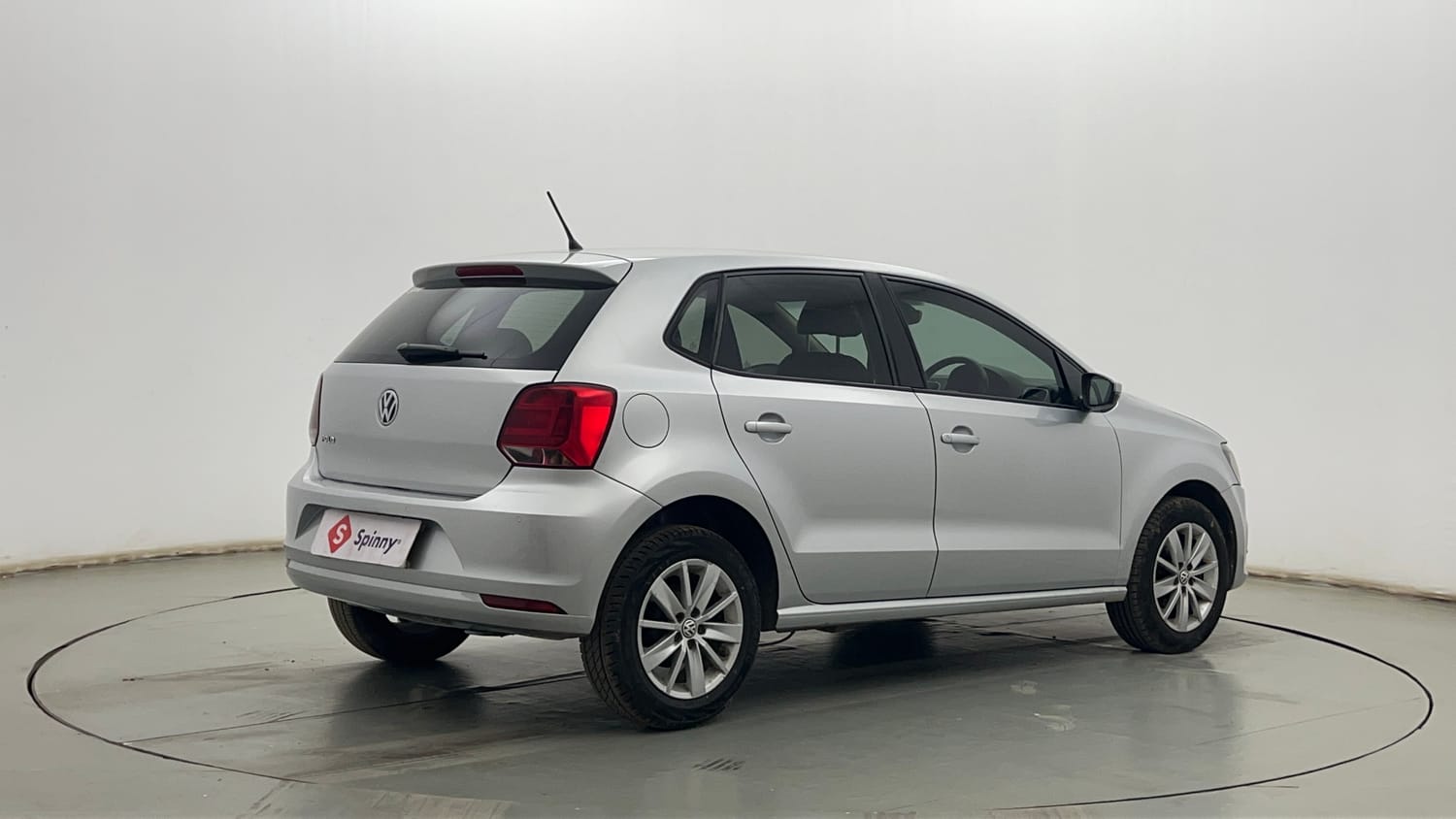 Used 2016 Volkswagen Polo Highline1.2L (P) Petrol Manual exterior RIGHT REAR CORNER VIEW