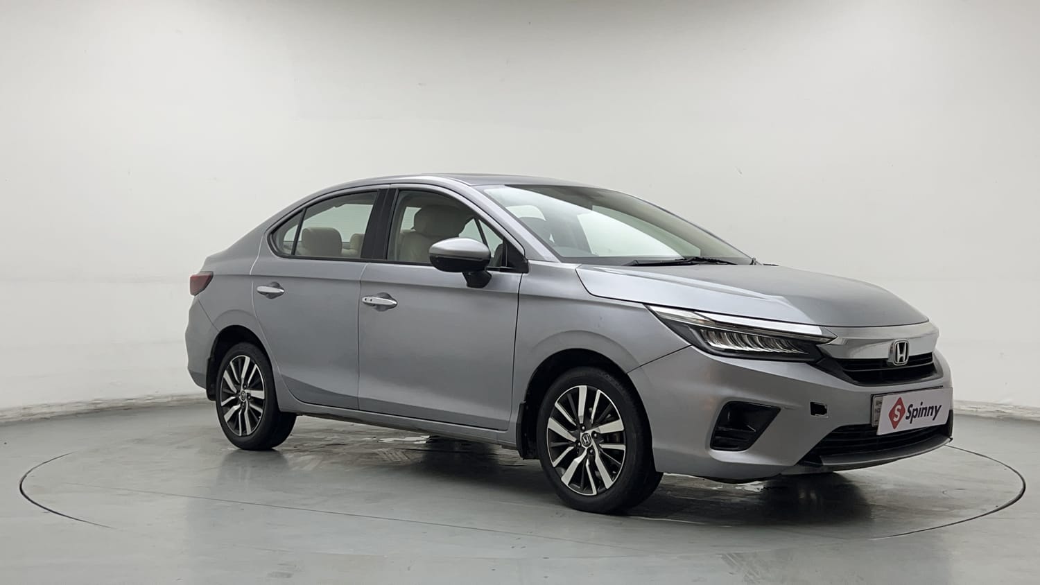 Used 2021 Honda City ZX CVT Petrol Petrol Automatic exterior RIGHT FRONT CORNER VIEW
