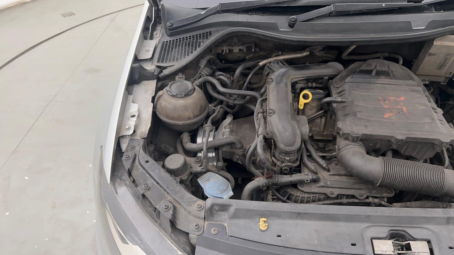 Used 2021 Volkswagen Vento Highline 1.0L TSI Petrol Manual engine ENGINE RIGHT SIDE VIEW