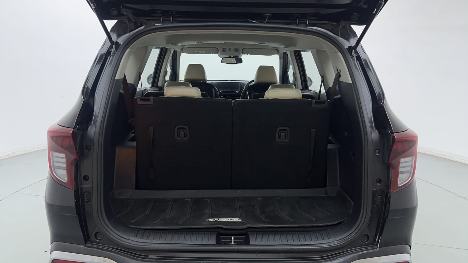 2022 Kia Carens Luxury Plus 1.5 Diesel 6 STR-26