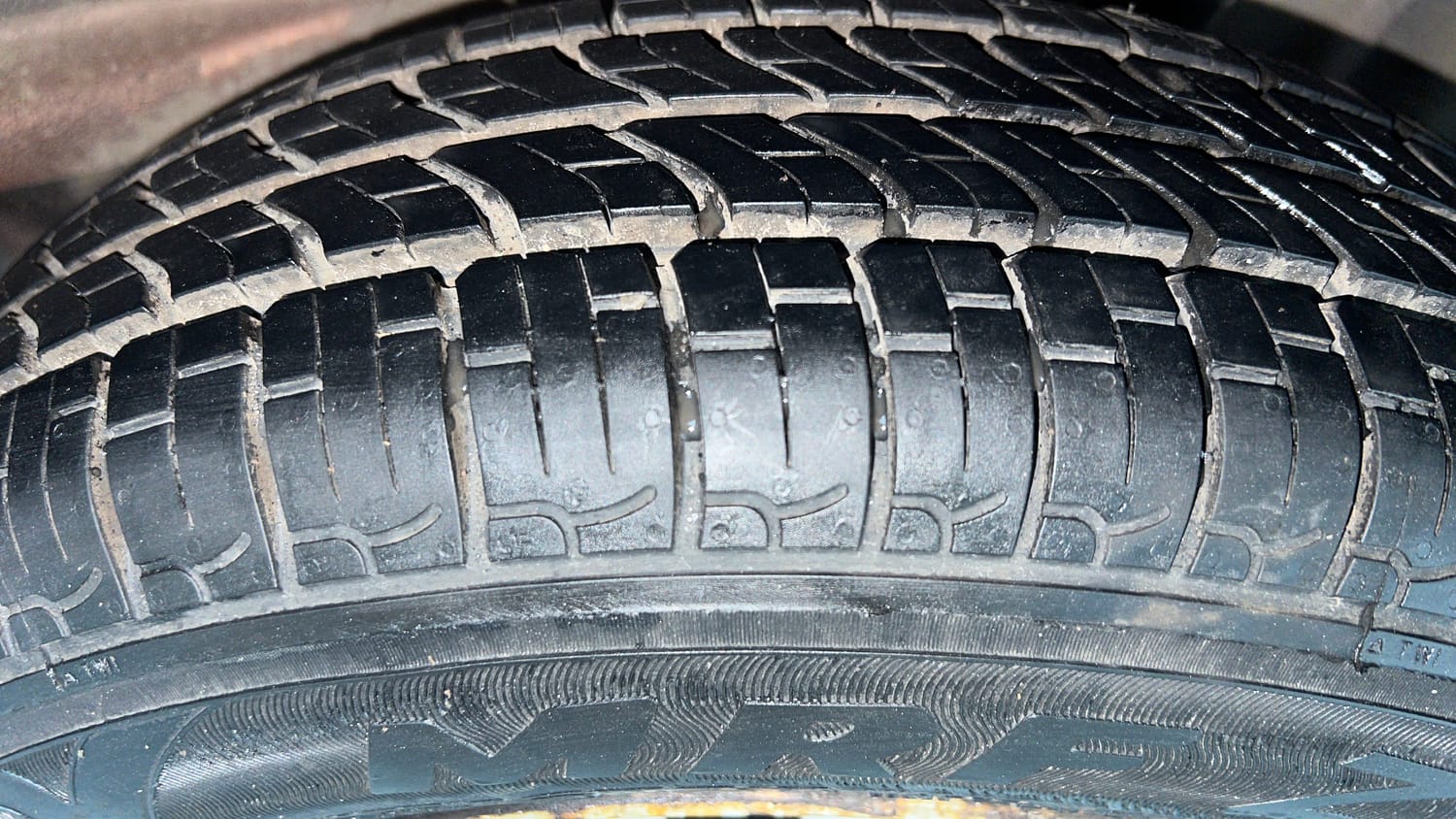 Used 2018 Tata Tigor Revotron XE Petrol Manual tyres LEFT REAR TYRE TREAD VIEW