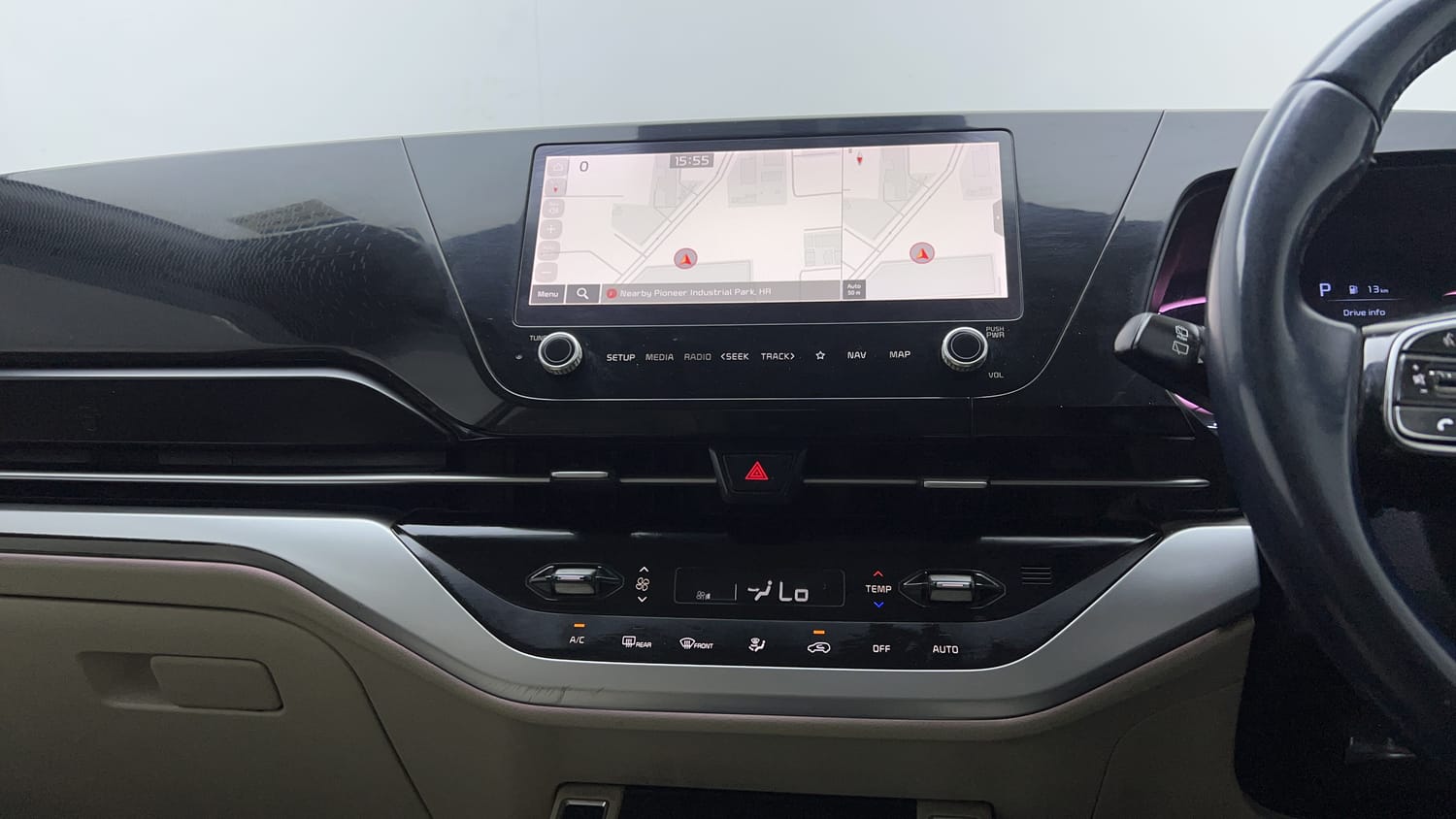 2022 Kia Carens Luxury Plus 1.5 Diesel 6 STR-13