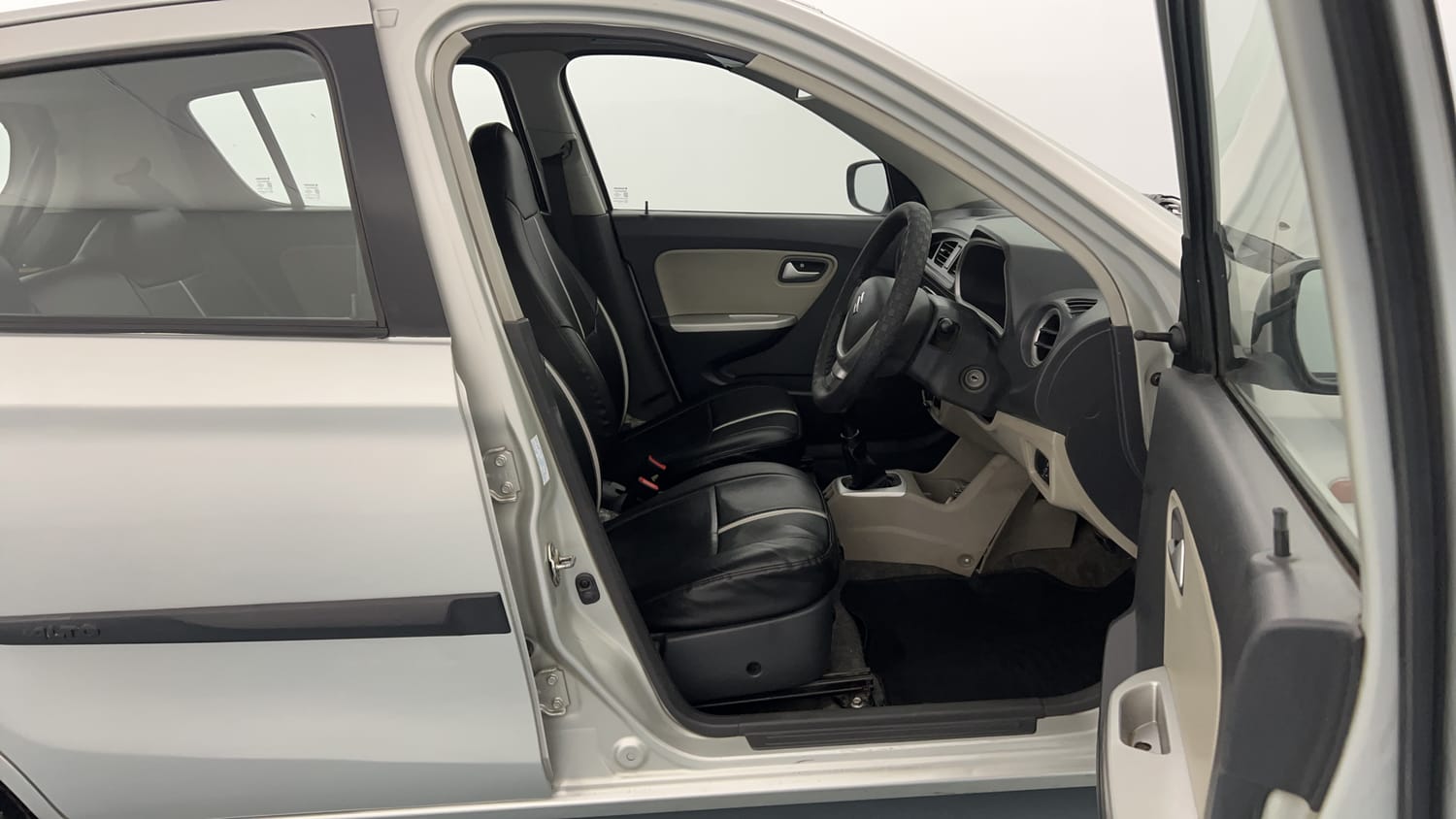 Used 2019 Maruti Suzuki Alto K10 VXi Petrol Manual interior RIGHT SIDE FRONT DOOR CABIN VIEW