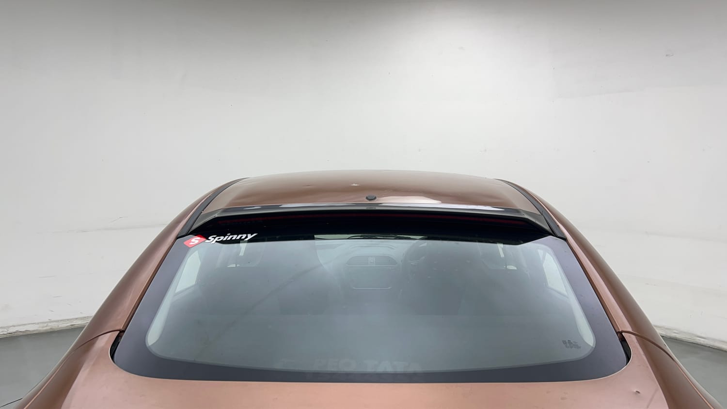 Used 2018 Tata Tigor Revotron XE Petrol Manual exterior BACK WINDSHIELD VIEW