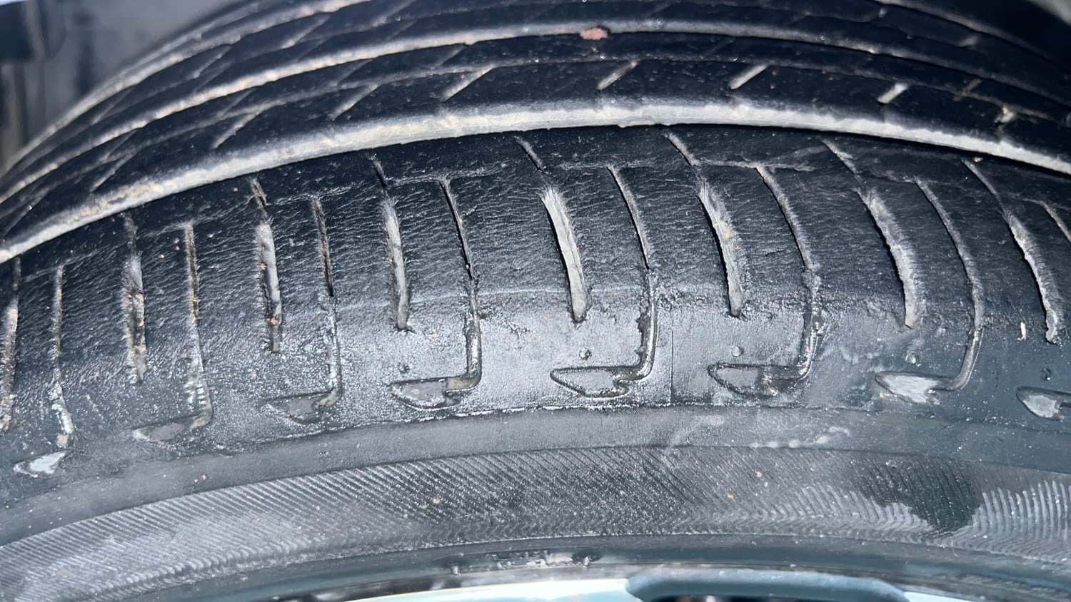 Used 2021 Honda City ZX CVT Petrol Petrol Automatic tyres LEFT FRONT TYRE TREAD VIEW