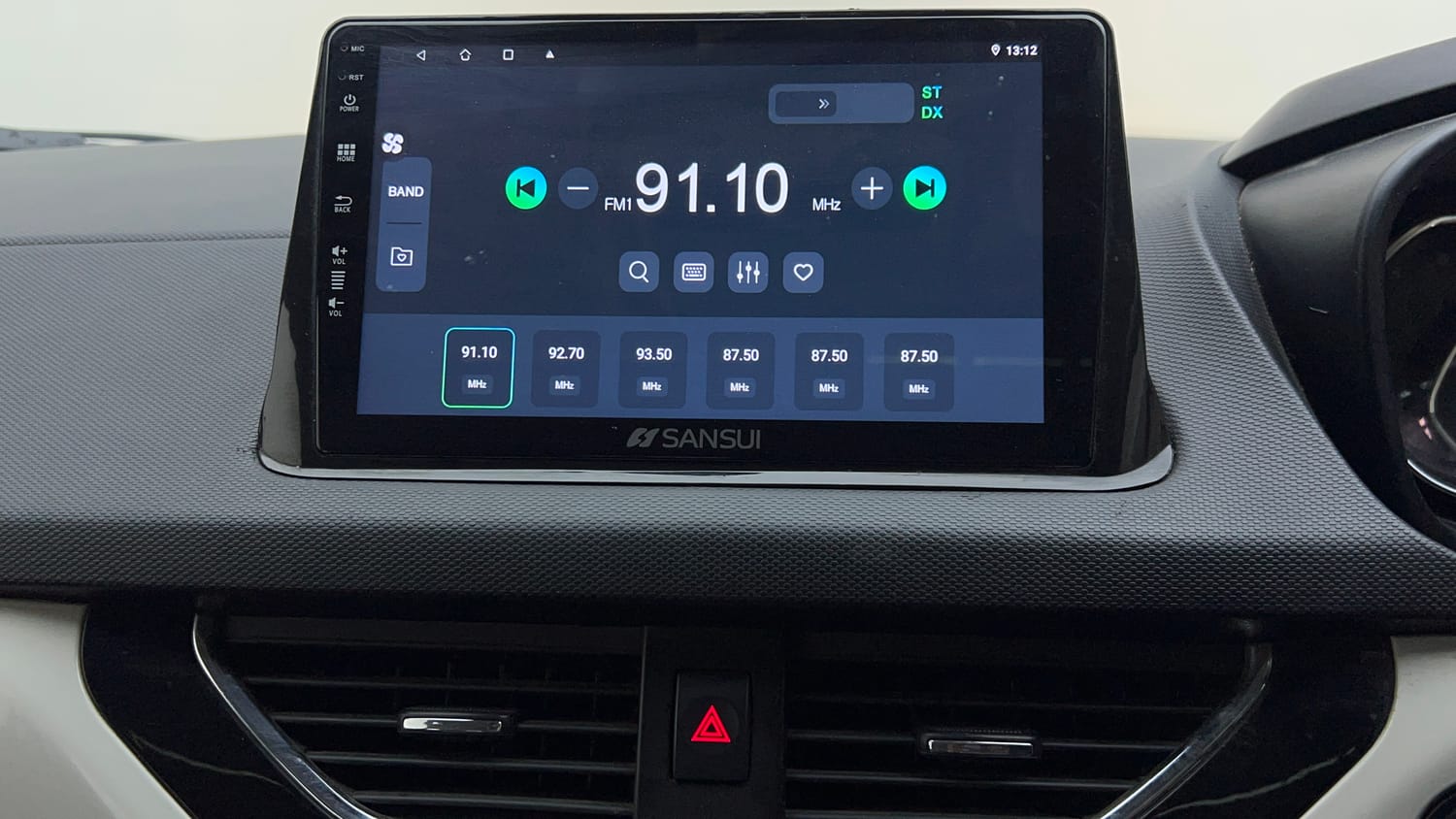 Used 2021 Tata Nexon XZ Plus (O) Petrol Manual top_features Integrated (in-dash) music system