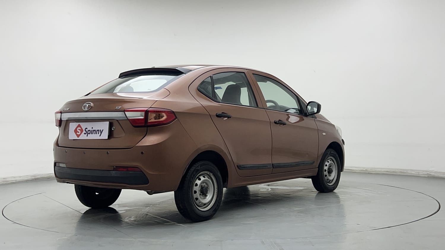 Used 2018 Tata Tigor Revotron XE Petrol Manual exterior RIGHT REAR CORNER VIEW