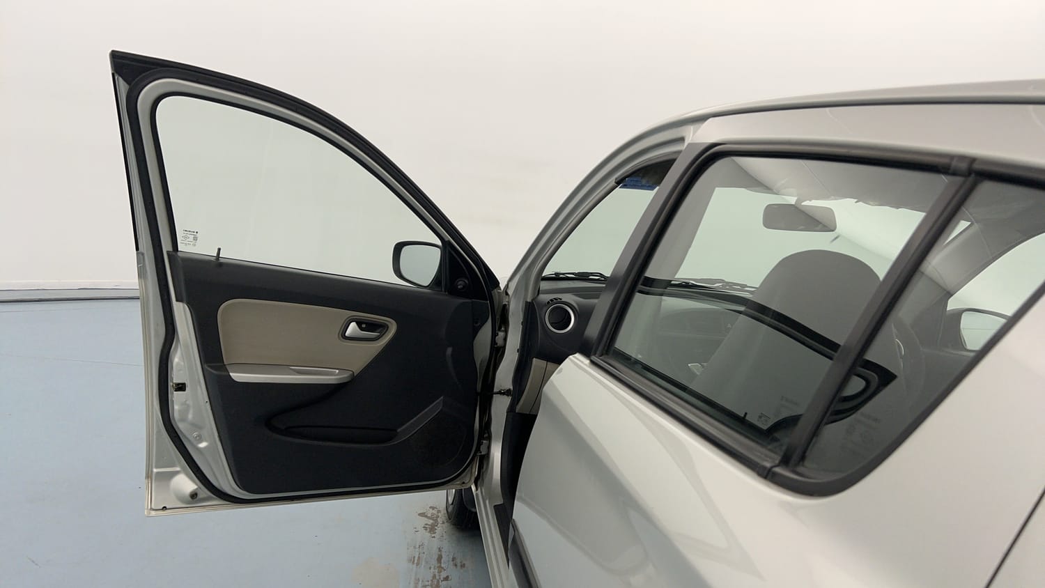 Used 2019 Maruti Suzuki Alto K10 VXi Petrol Manual interior LEFT FRONT DOOR OPEN VIEW