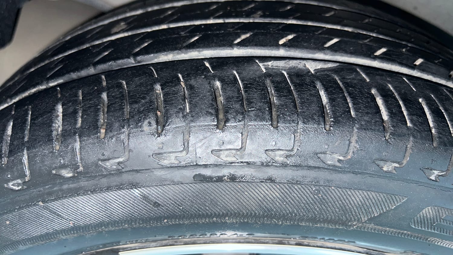 Used 2021 Honda City ZX CVT Petrol Petrol Automatic tyres RIGHT REAR TYRE TREAD VIEW