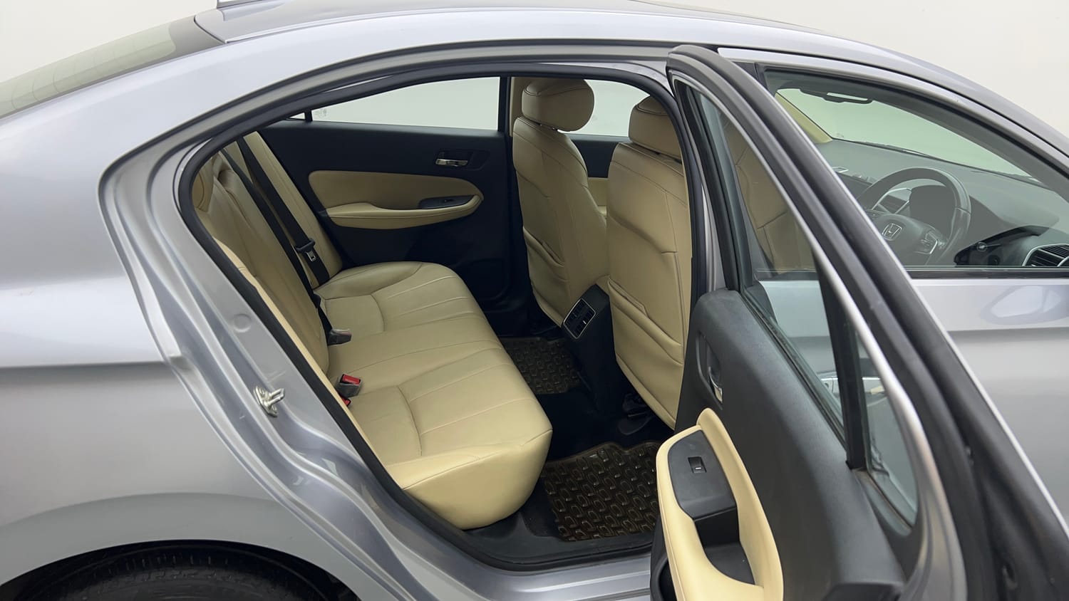 Used 2021 Honda City ZX CVT Petrol Petrol Automatic interior RIGHT SIDE REAR DOOR CABIN VIEW