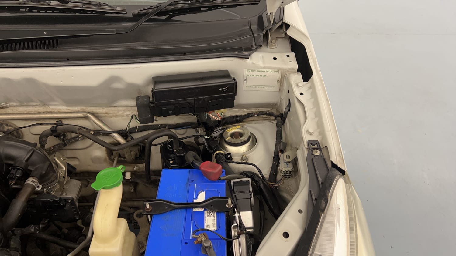 Used 2019 Maruti Suzuki Alto K10 VXi Petrol Manual engine ENGINE LEFT SIDE HINGE & APRON VIEW
