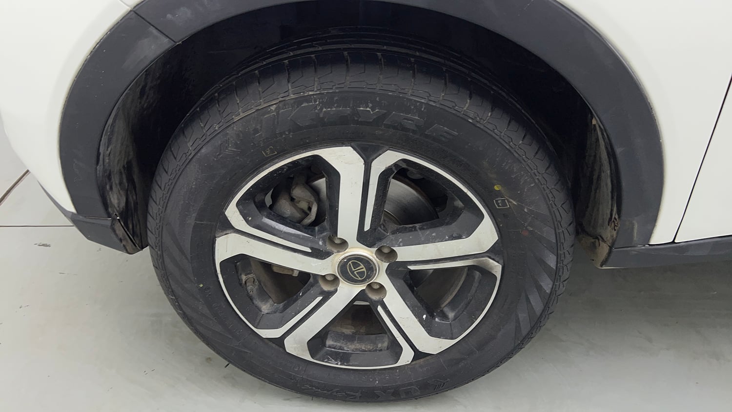 Used 2021 Tata Nexon XZ Plus (O) Petrol Manual tyres LEFT FRONT TYRE RIM VIEW