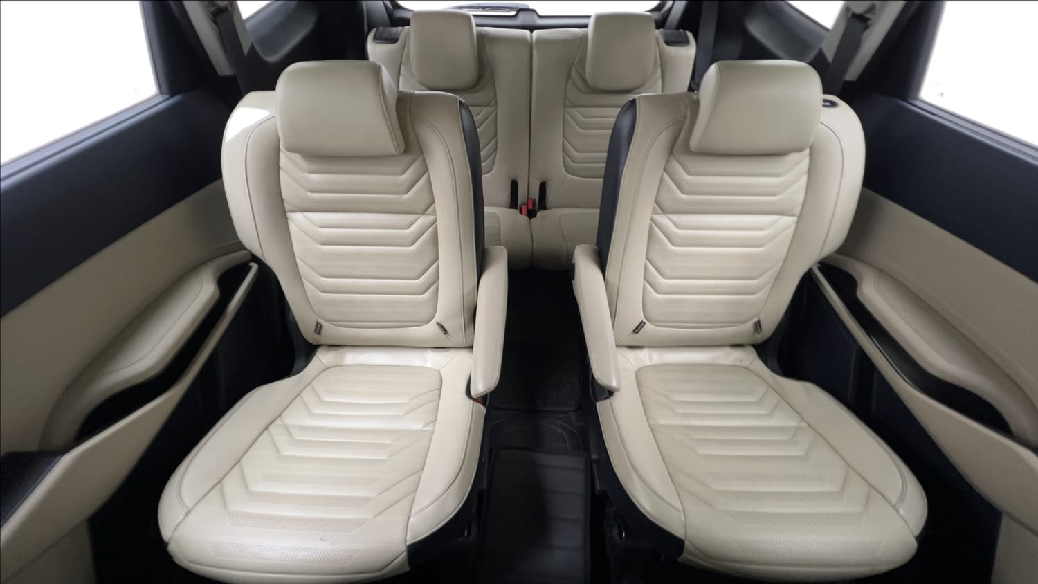2022 Kia Carens Luxury Plus 1.5 Diesel 6 STR-23