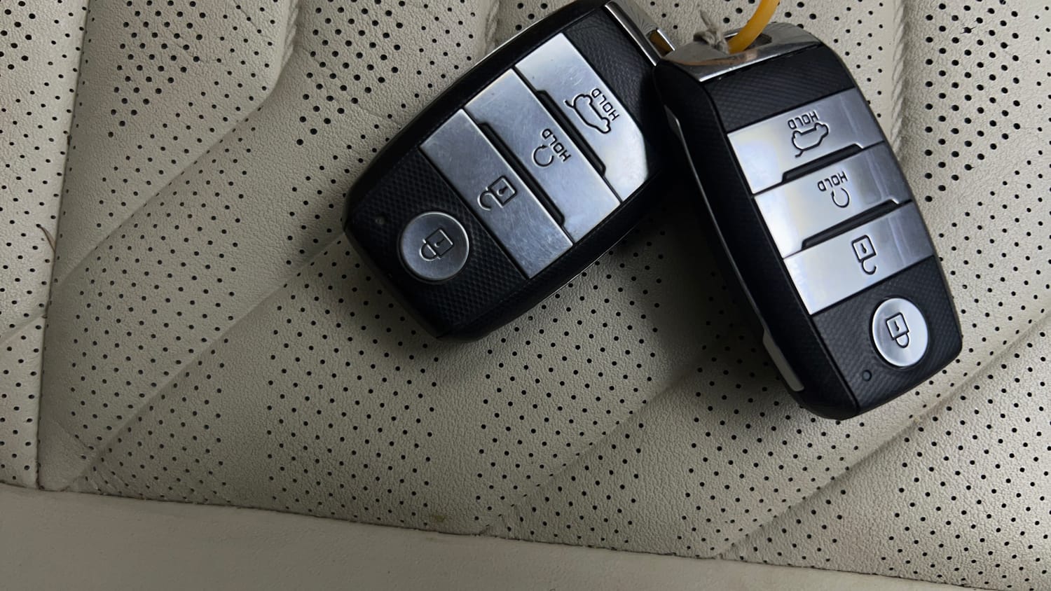 2022 Kia Carens Luxury Plus 1.5 Diesel 6 STR-44