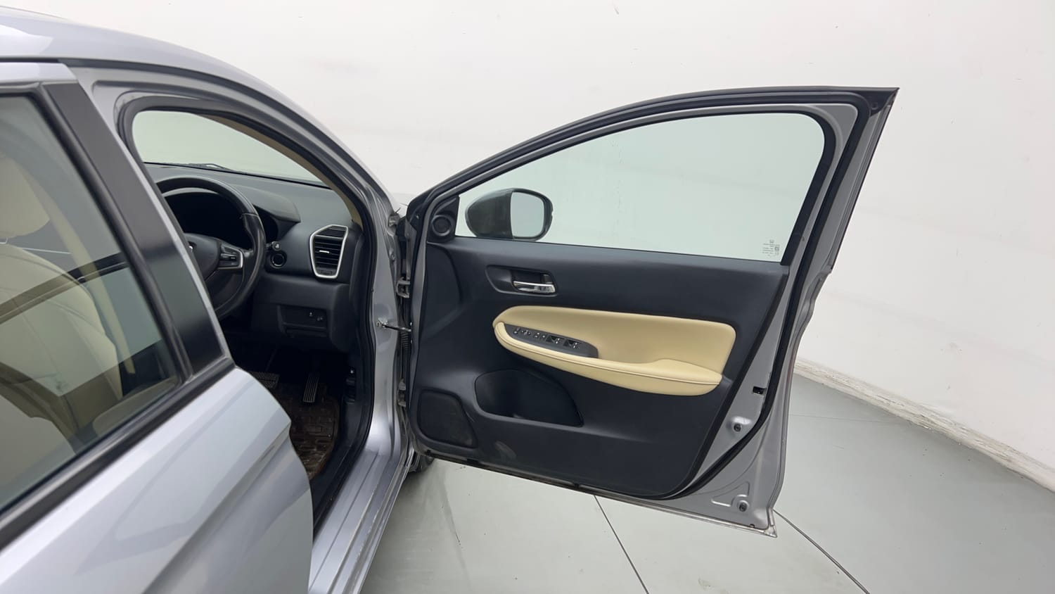 Used 2021 Honda City ZX CVT Petrol Petrol Automatic interior RIGHT FRONT DOOR OPEN VIEW
