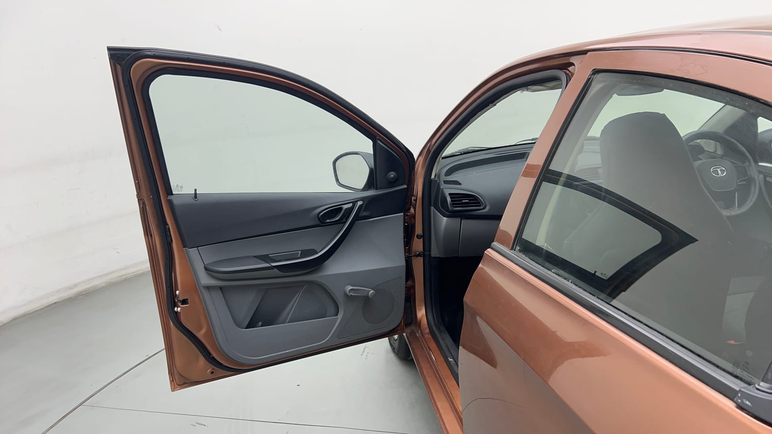Used 2018 Tata Tigor Revotron XE Petrol Manual interior LEFT FRONT DOOR OPEN VIEW
