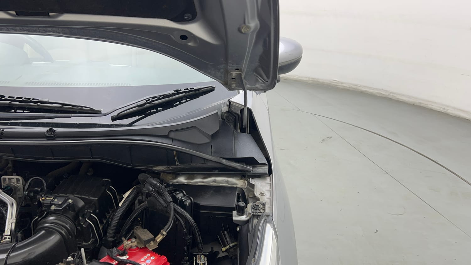 Used 2021 Honda City ZX CVT Petrol Petrol Automatic engine ENGINE LEFT SIDE HINGE & APRON VIEW