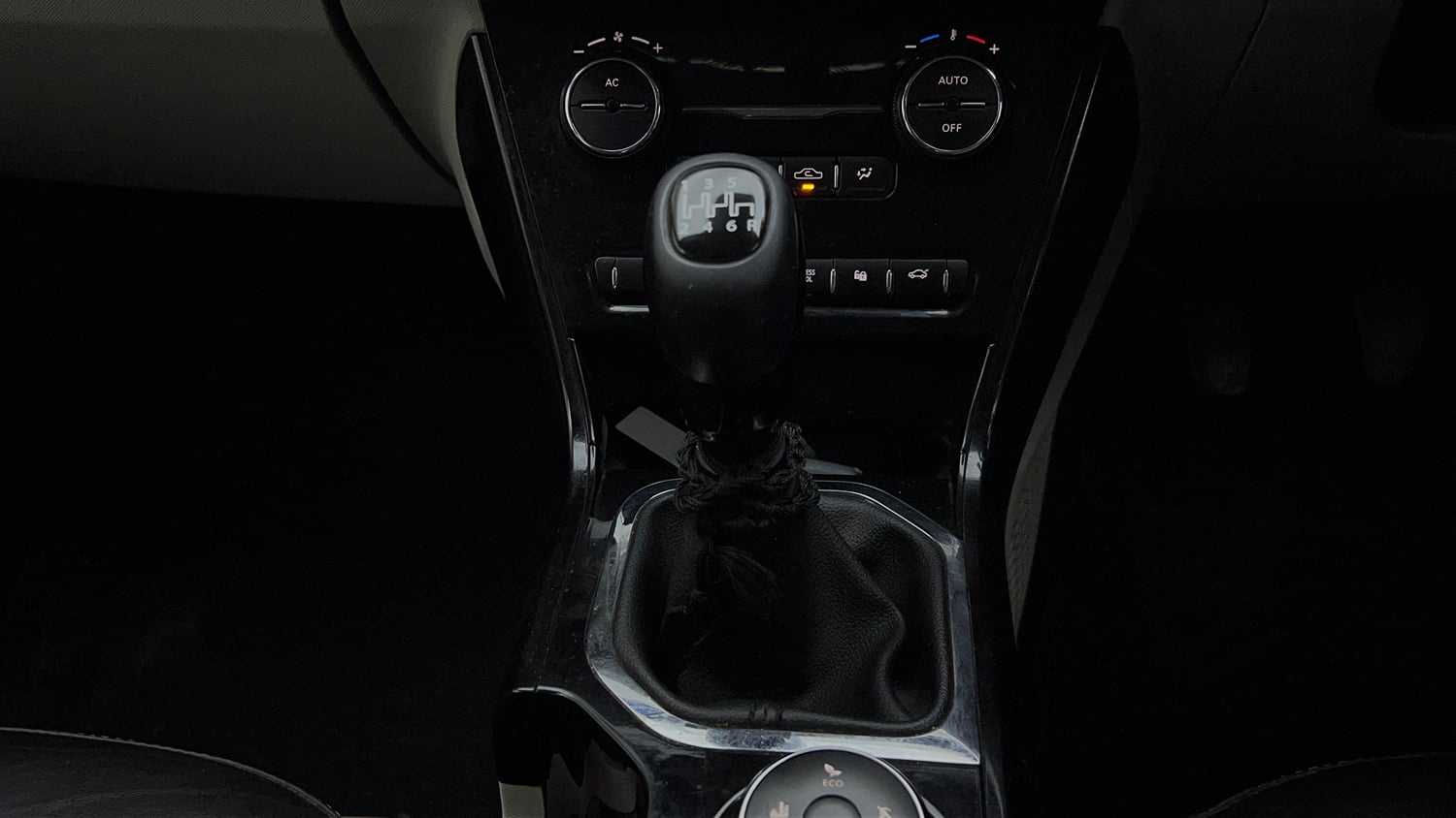 Used 2021 Tata Nexon XZ Plus (O) Petrol Manual interior GEAR  KNOB VIEW