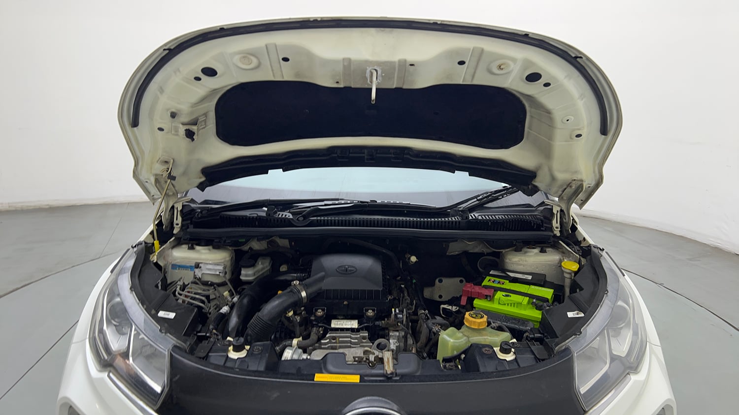 Used 2021 Tata Nexon XZ Plus (O) Petrol Manual engine ENGINE & BONNET OPEN FRONT VIEW