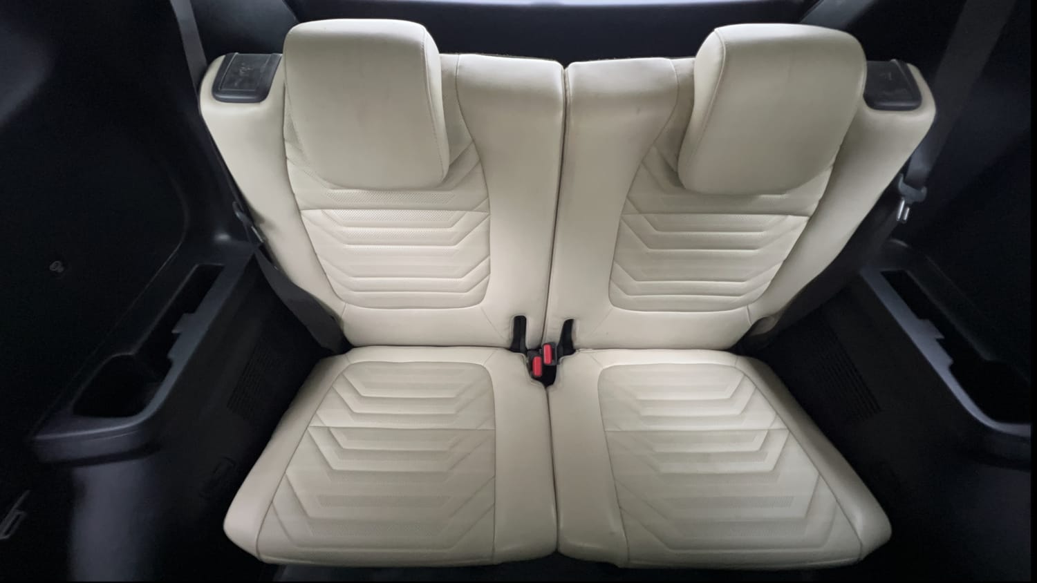 2022 Kia Carens Luxury Plus 1.5 Diesel 6 STR-24