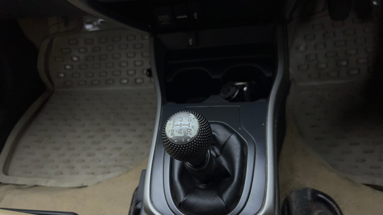 2018 Honda City V Petrol + CNG(Outside Fitted)-16