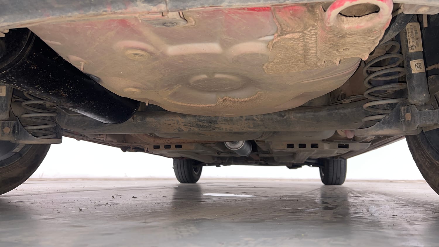 Used 2020 Volkswagen Polo Comfortline 1.0L (P) Petrol Manual extra REAR UNDERBODY VIEW (TAKEN FROM REAR)