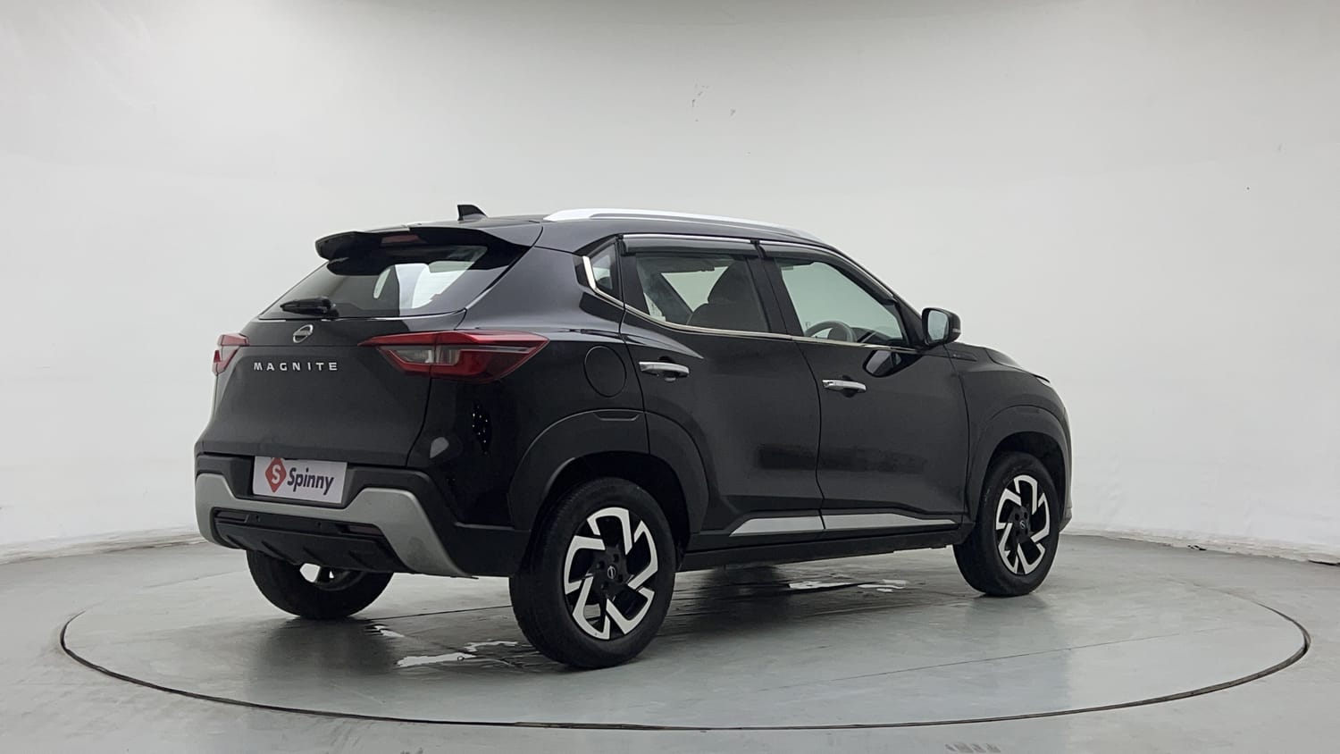 Used 2023 Nissan Magnite XV Petrol Manual exterior RIGHT REAR CORNER VIEW