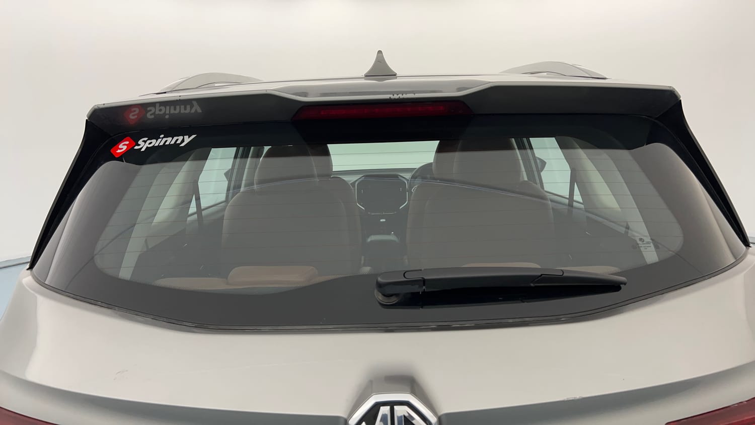 Used 2021 MG Motors Hector Plus Sharp Hybrid 1.5 Petrol Petrol Manual exterior BACK WINDSHIELD VIEW