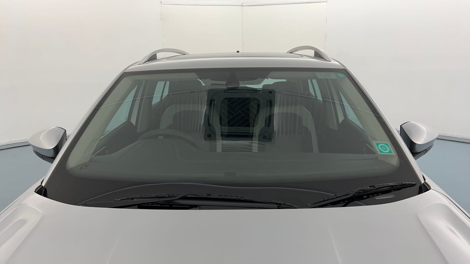 Used 2025 Volkswagen Taigun Topline 1.0 TSI AT Petrol Automatic exterior FRONT WINDSHIELD VIEW