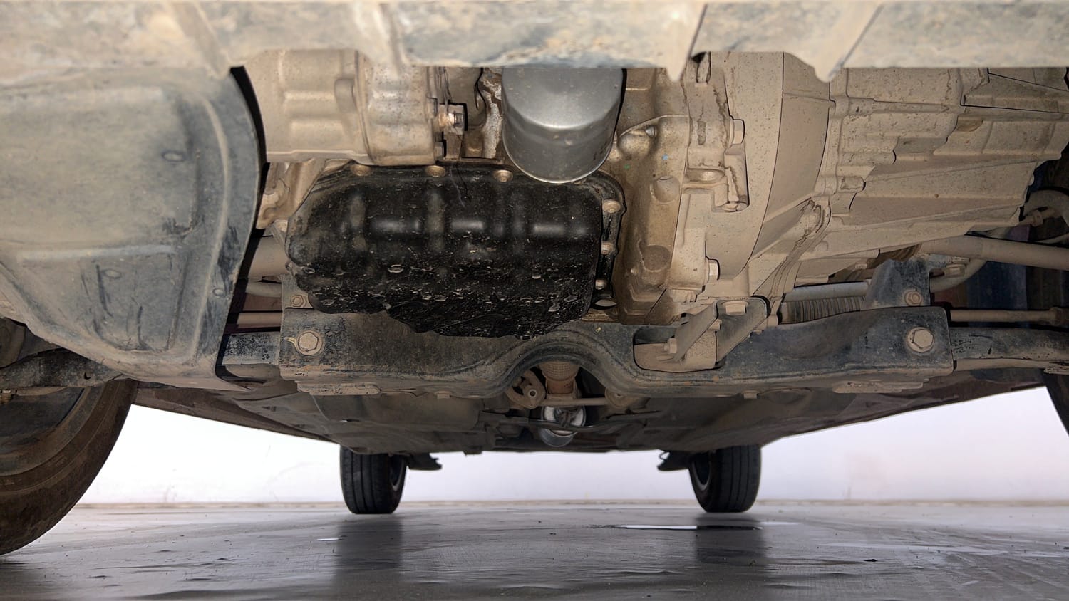 Used 2020 Volkswagen Polo Comfortline 1.0L (P) Petrol Manual extra FRONT LEFT UNDERBODY VIEW