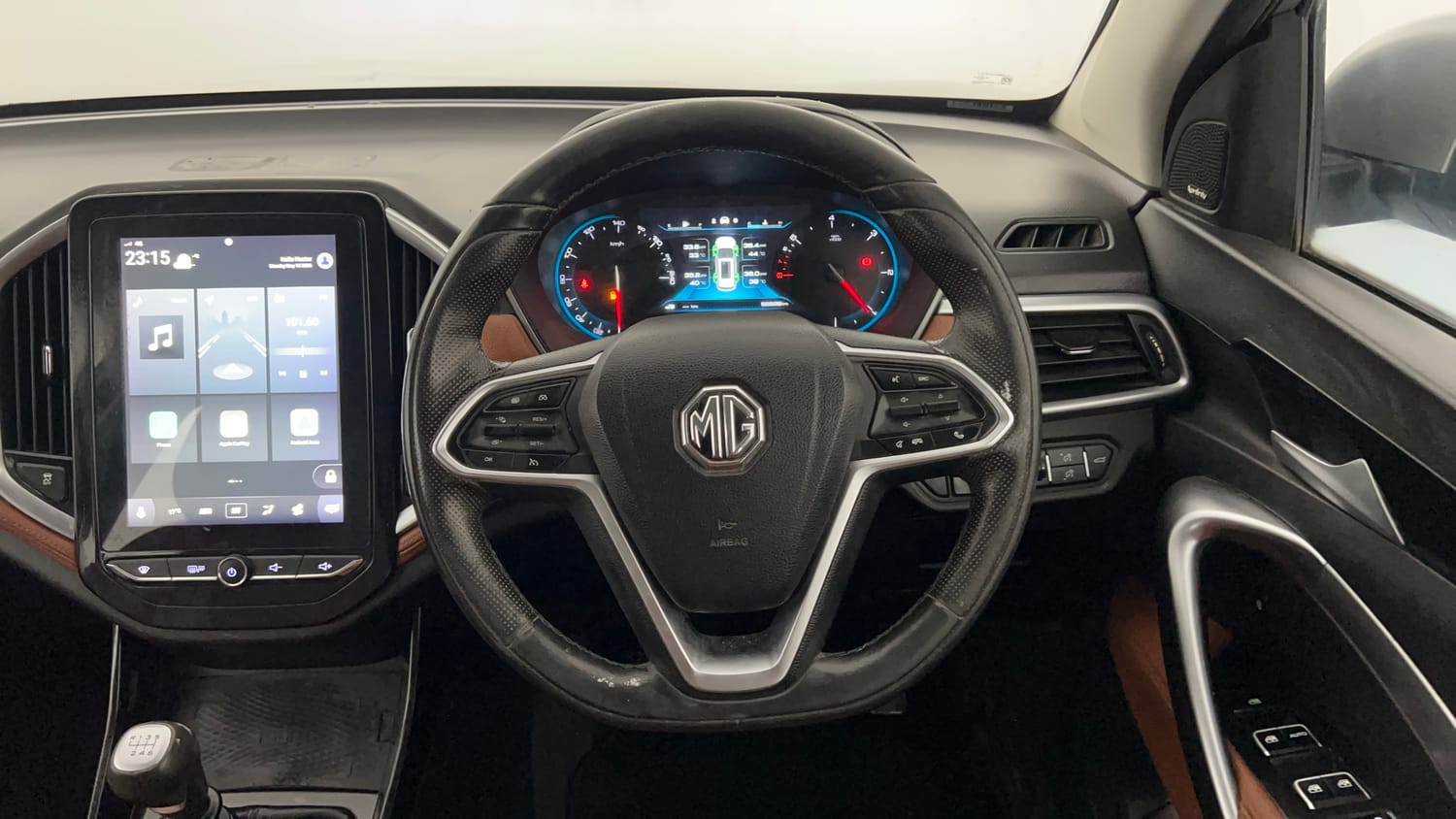 Used 2021 MG Motors Hector Plus Sharp Hybrid 1.5 Petrol Petrol Manual interior STEERING VIEW