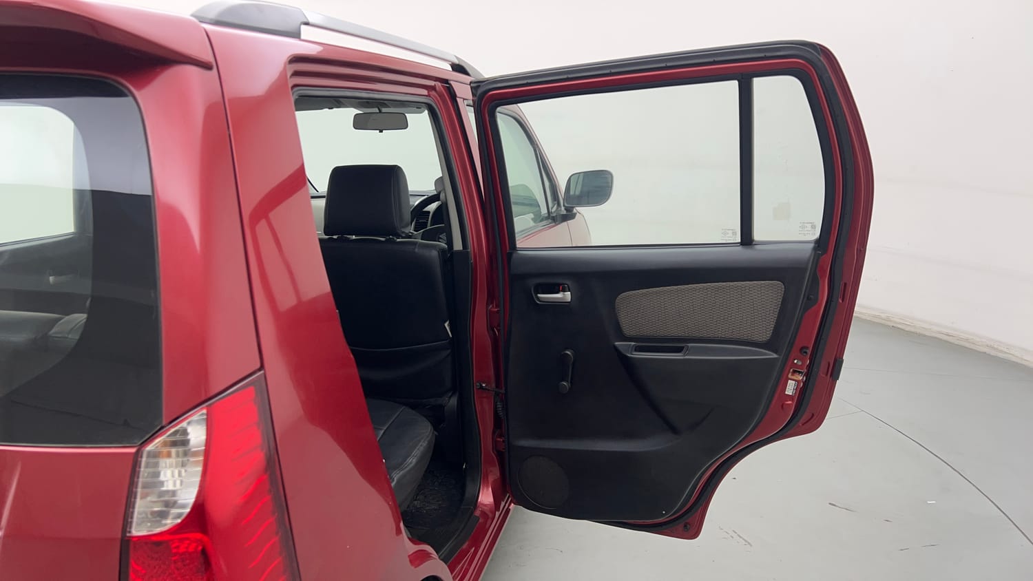 Used 2014 Maruti Suzuki Wagon R LXI Petrol Manual interior RIGHT REAR DOOR OPEN VIEW