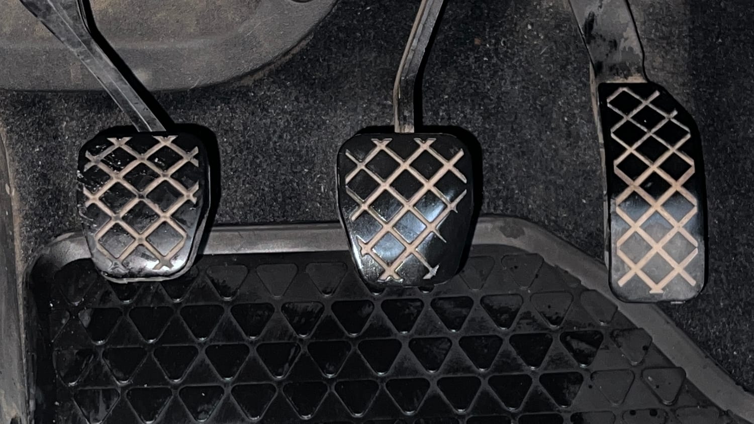 Used 2020 Volkswagen Polo Comfortline 1.0L (P) Petrol Manual interior PEDALS VIEW