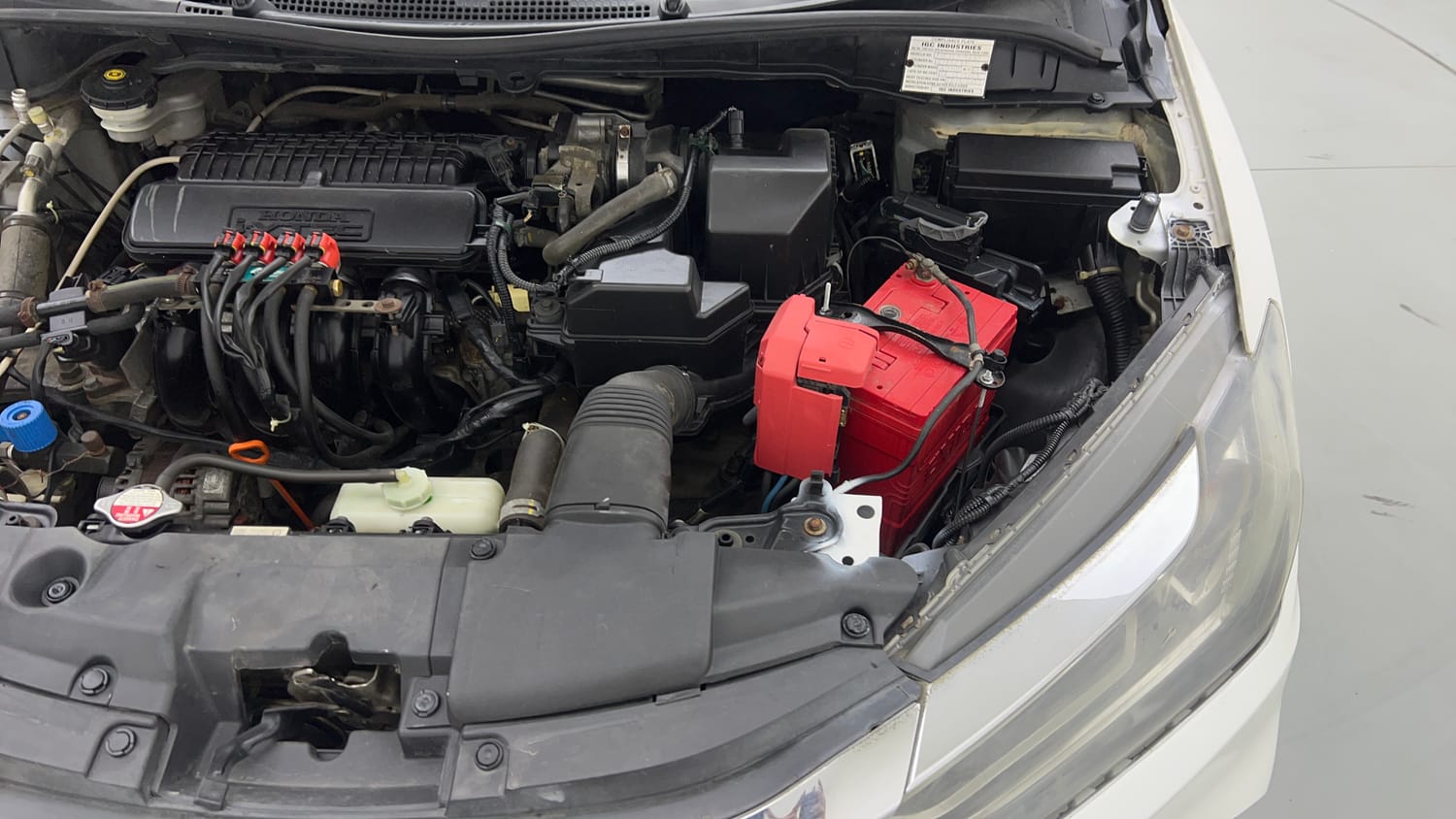 2018 Honda City V Petrol + CNG(Outside Fitted)-28