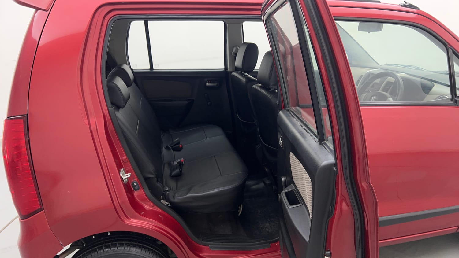 Used 2014 Maruti Suzuki Wagon R LXI Petrol Manual interior RIGHT SIDE REAR DOOR CABIN VIEW