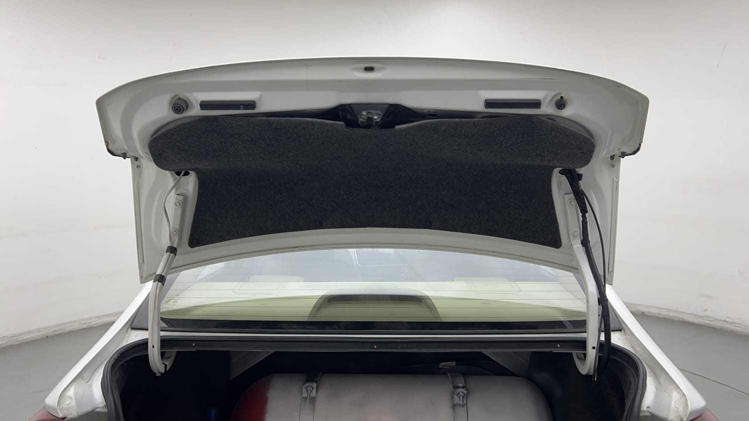 2018 Honda City V Petrol + CNG(Outside Fitted)-24