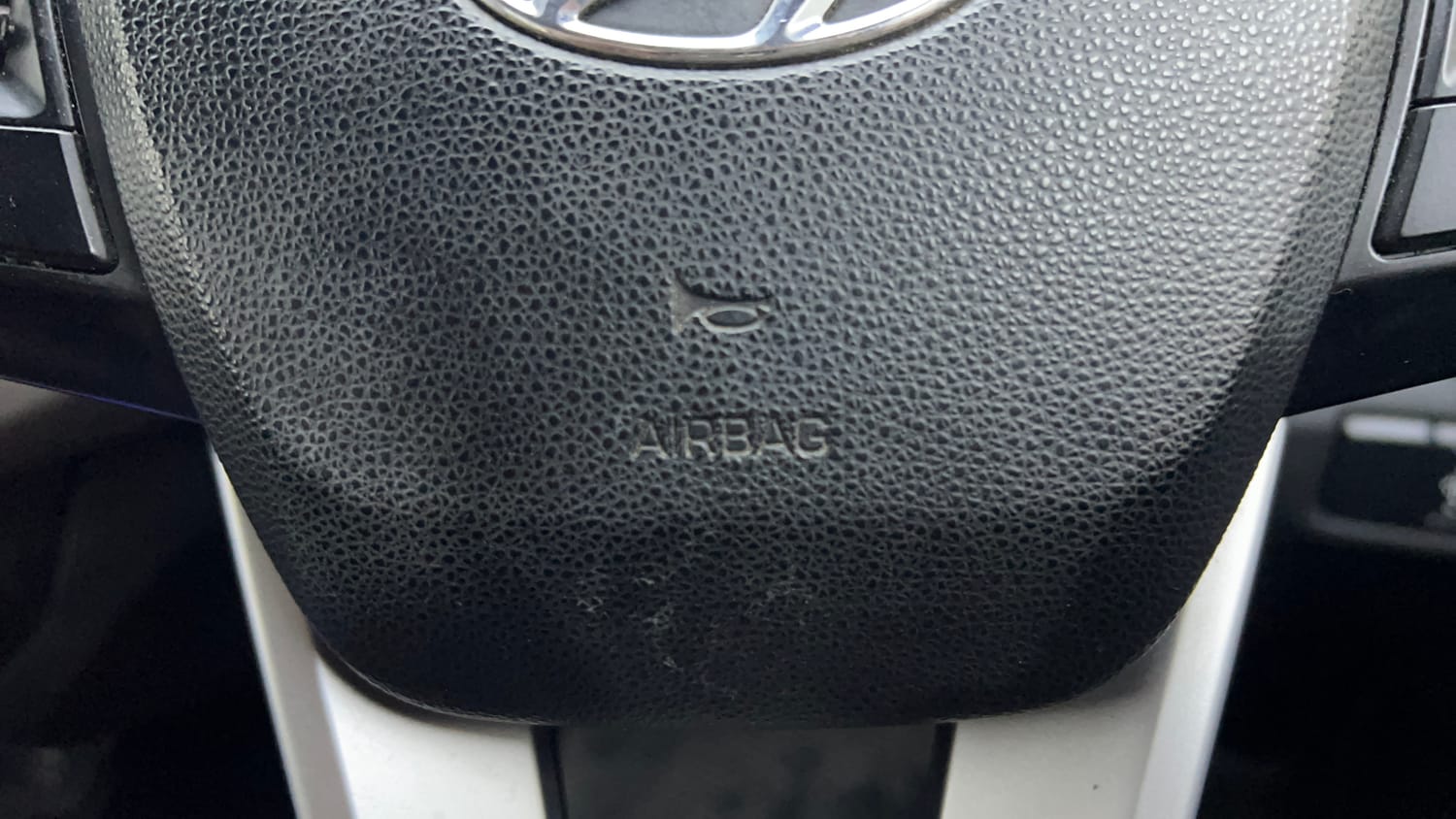 Used 2018 Hyundai Creta SX 1.6 AT Petrol Petrol Automatic top_features Airbags