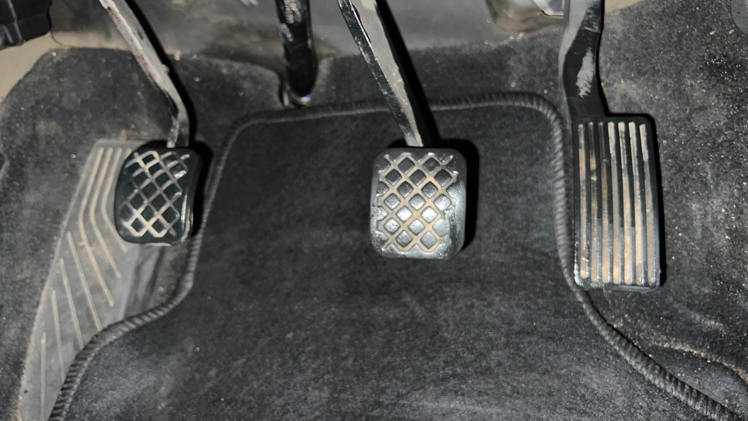 Used 2021 MG Motors Hector Plus Sharp Hybrid 1.5 Petrol Petrol Manual interior PEDALS VIEW