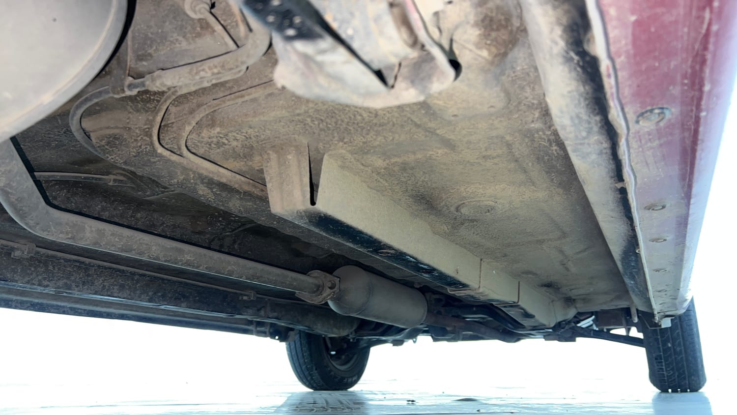 Used 2014 Maruti Suzuki Wagon R LXI Petrol Manual extra REAR RIGHT UNDERBODY VIEW