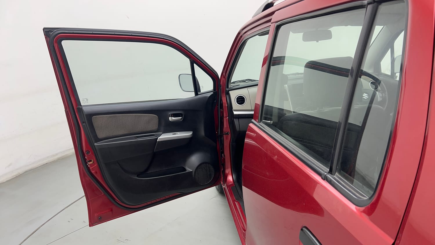Used 2014 Maruti Suzuki Wagon R LXI Petrol Manual interior LEFT FRONT DOOR OPEN VIEW