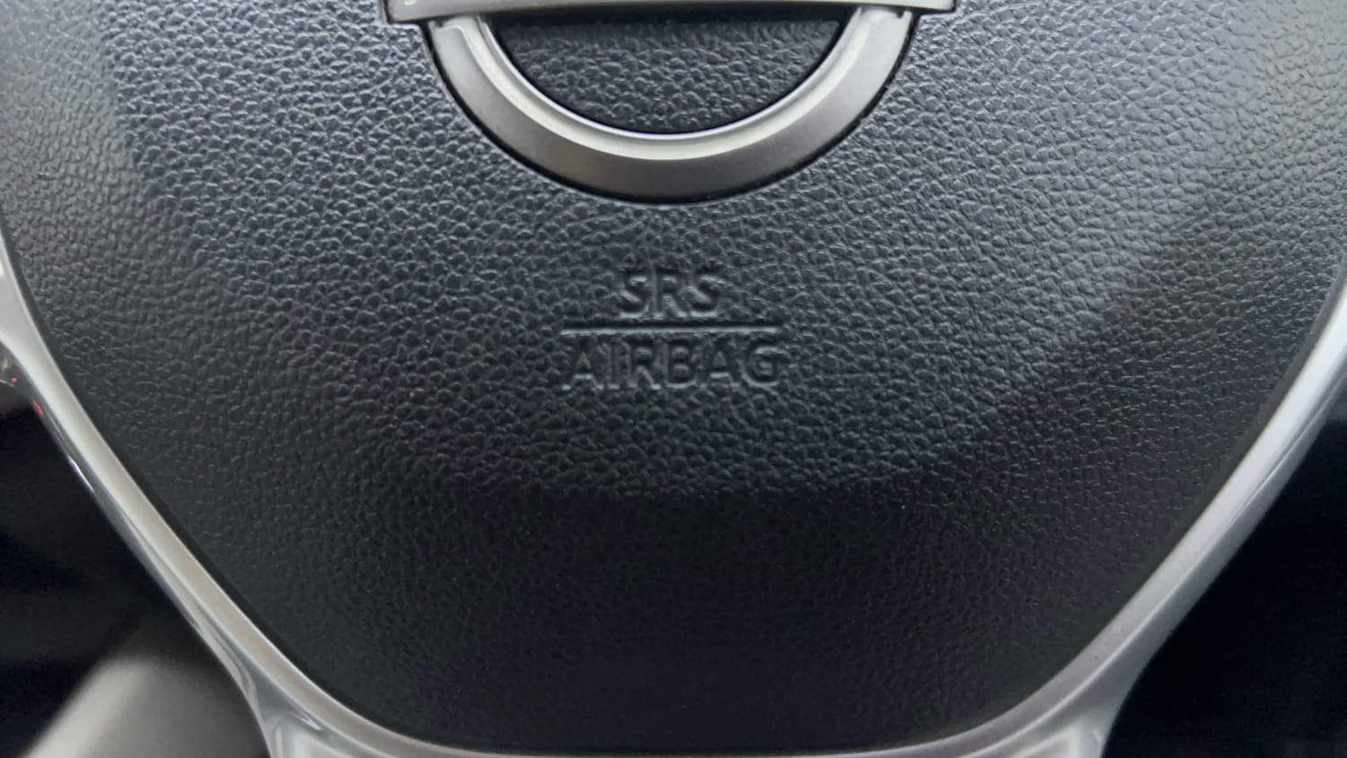 Used 2023 Nissan Magnite XV Petrol Manual top_features Airbags