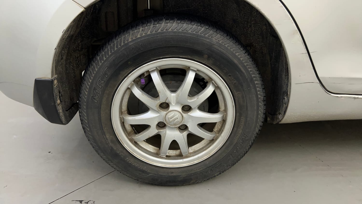 Used 2012 Maruti Suzuki Swift Dzire Automatic Petrol Automatic tyres RIGHT REAR TYRE RIM VIEW