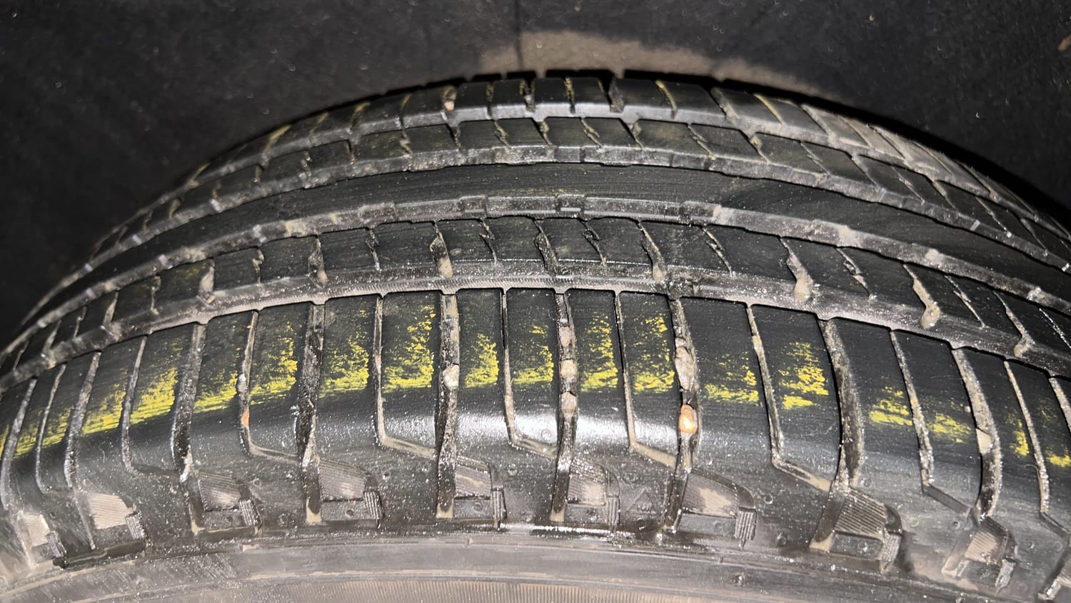 Used 2024 Mahindra Scorpio N Z8 Petrol MT 7 STR Petrol Manual tyres LEFT REAR TYRE TREAD VIEW