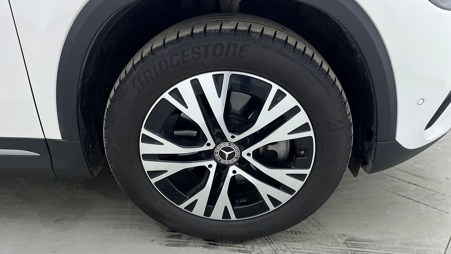 Used 2025 Mercedes-Benz GLA 220d 4MATIC Diesel Automatic tyres RIGHT FRONT TYRE RIM VIEW