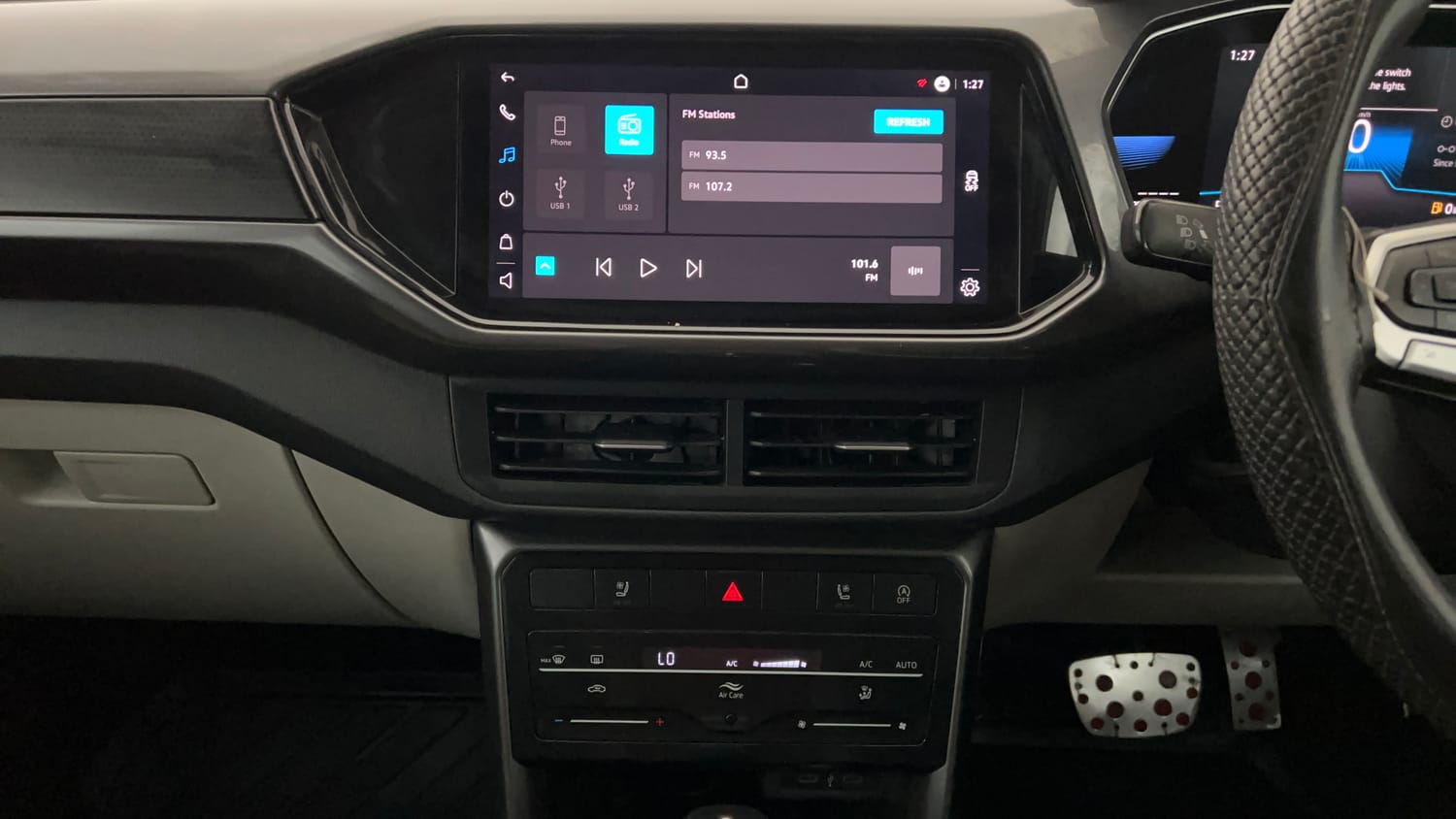Used 2025 Volkswagen Taigun Topline 1.0 TSI AT Petrol Automatic interior MUSIC SYSTEM & AC CONTROL VIEW