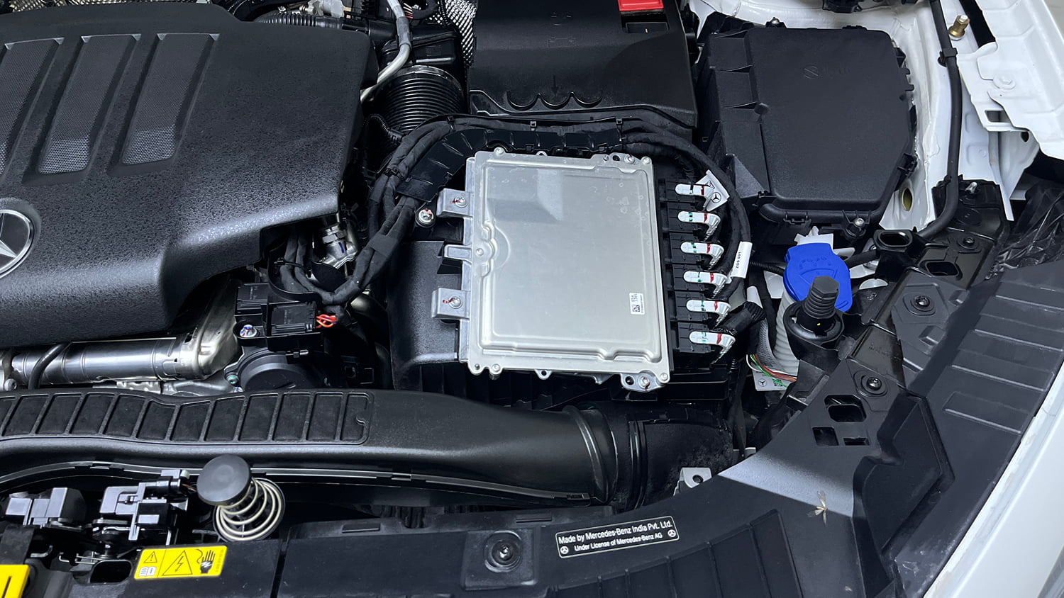 Used 2025 Mercedes-Benz GLA 220d 4MATIC Diesel Automatic engine ENGINE LEFT SIDE VIEW